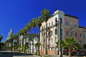 Гостиница Sandro Apartment  Батуми